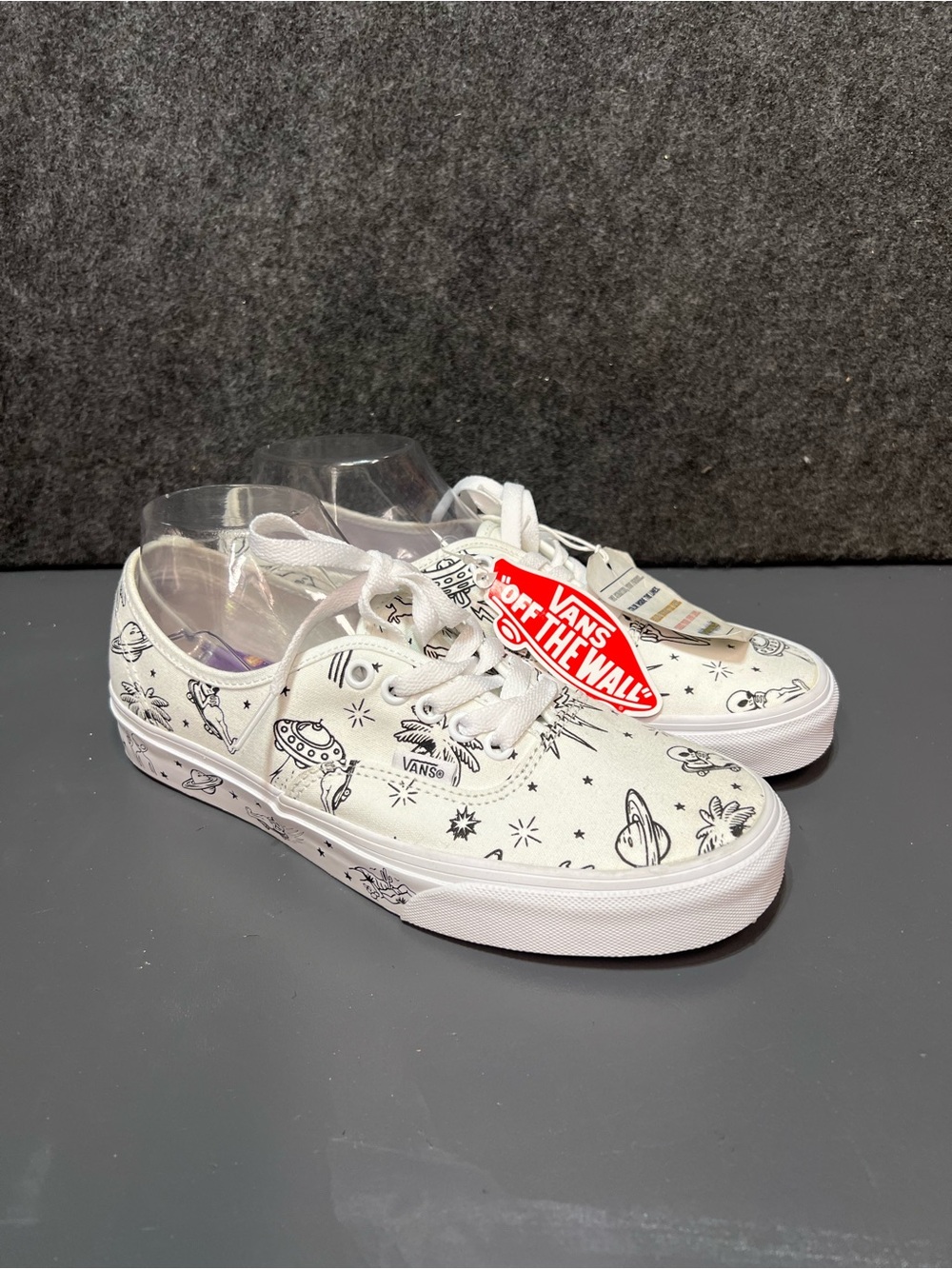 Vans Authentic "Unidentified U-Paint Sneakers Size 9.5 Women/8 Mens